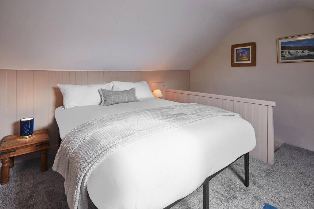 Oswy Street, Whitby. Sleeps Up To 7 Guests Villa Eksteriør bilde
